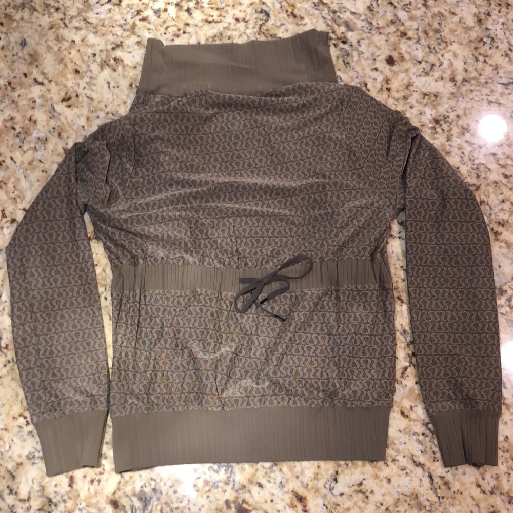 Reversible Lululemon jacket - Picture 3 of 9